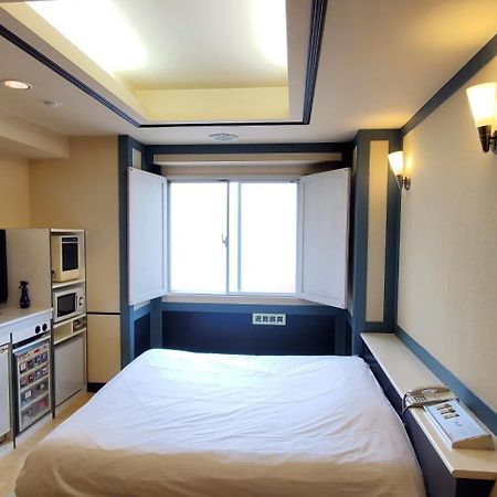 Hotel Golf Tsunashima (Adults Only) Йокогама Екстер'єр фото
