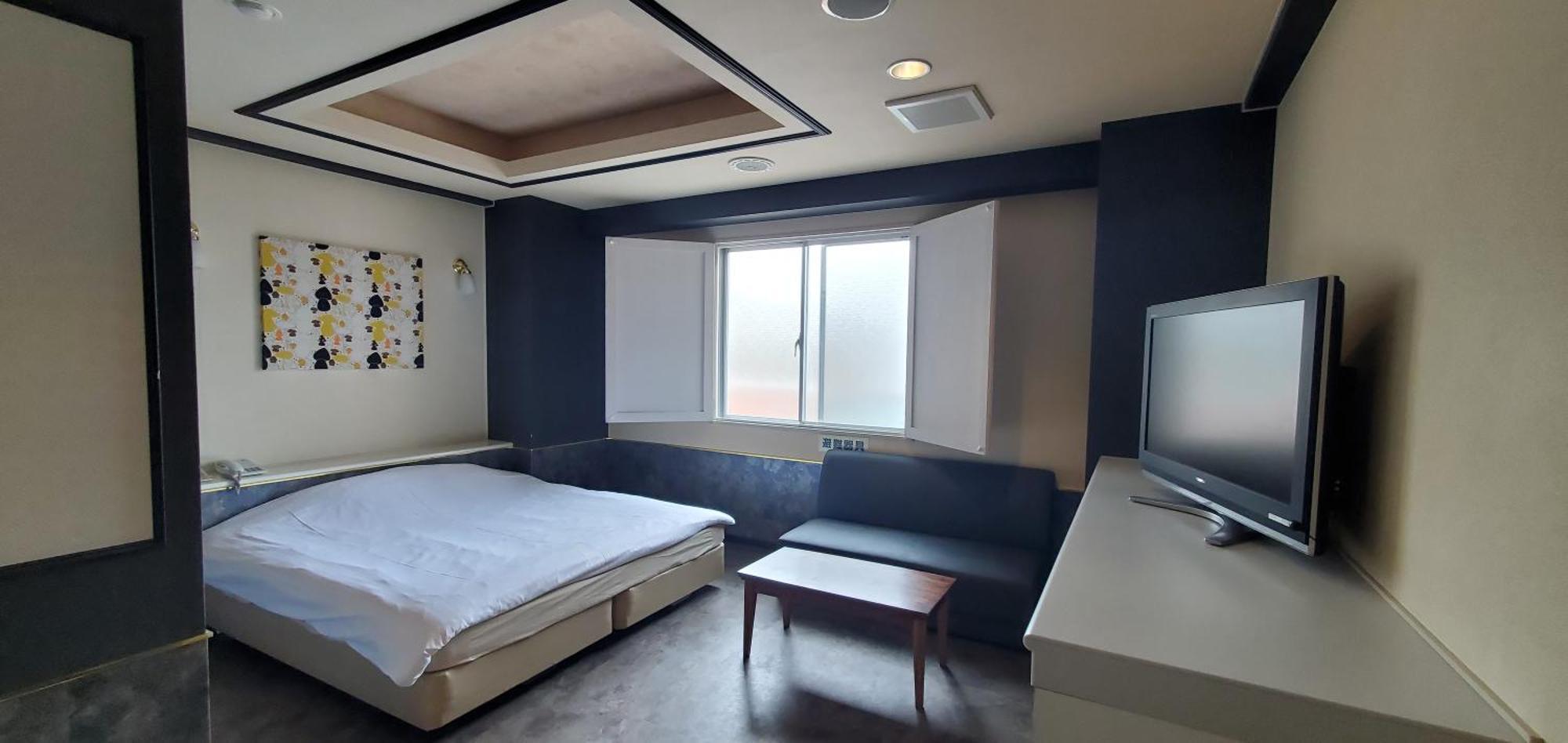 Hotel Golf Tsunashima (Adults Only) Йокогама Екстер'єр фото